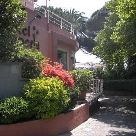 מלון Esperia